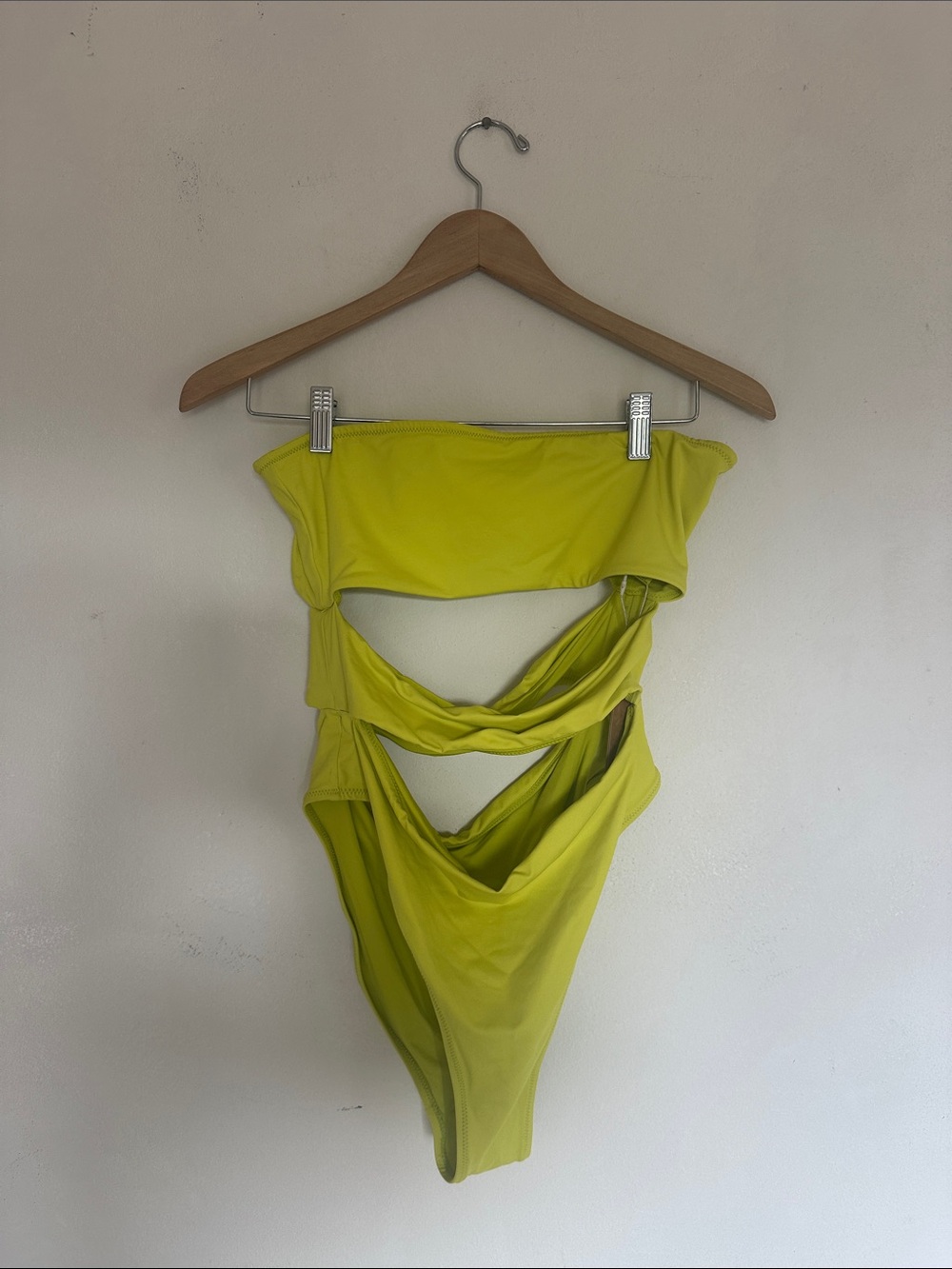 SKIMS NEW one piece Neon Lime Cutout Swimsuit NWT size large